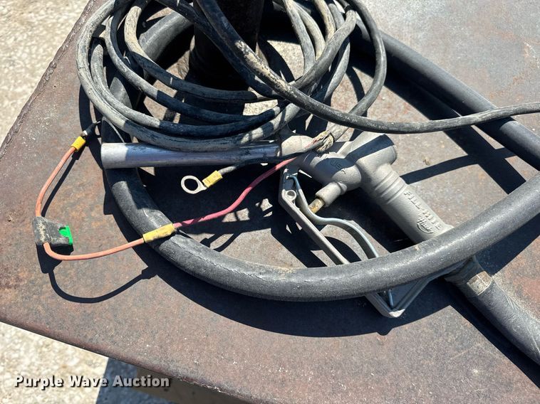 image for item EN4606 Automotive accessories 