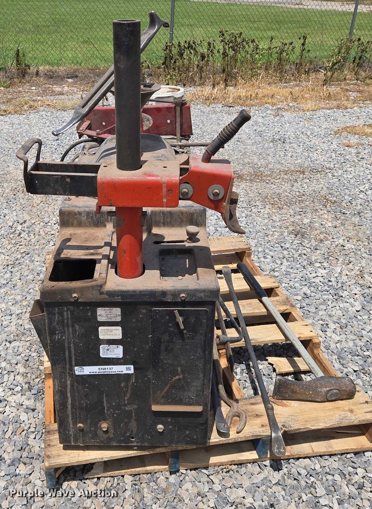 image for item EN8137 Coats 40-40S tire machine