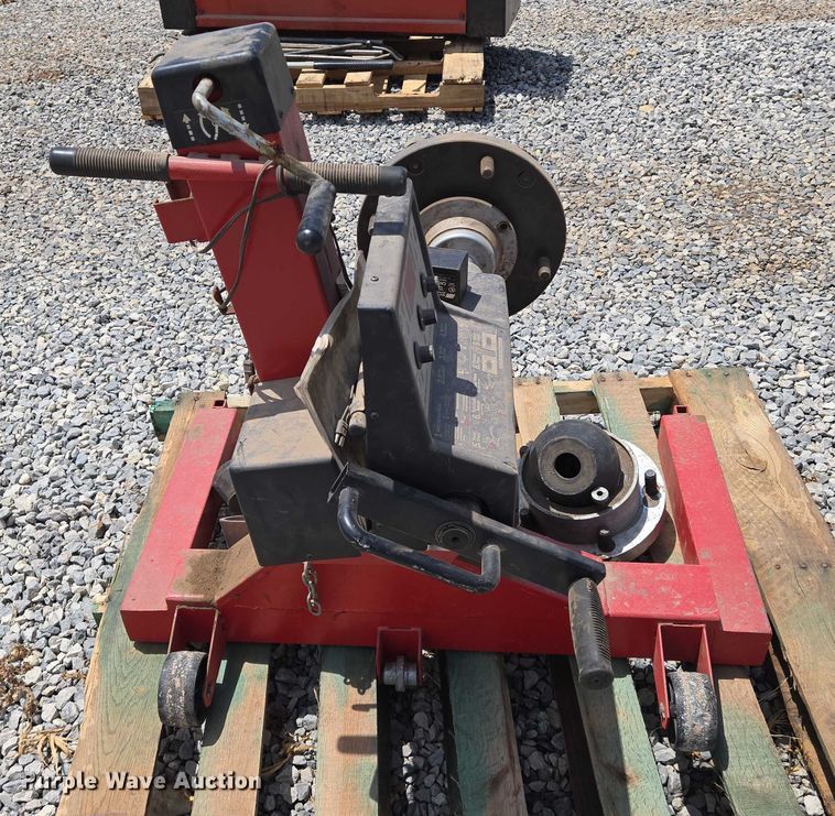 image for item EN8138 Snap On WB400 tire balancer 