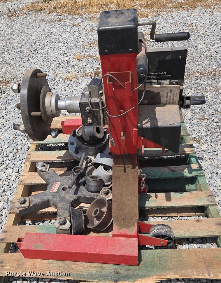 image for item EN8138 Snap On WB400 tire balancer 