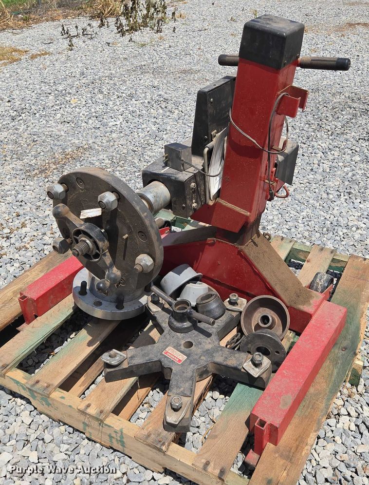 image for item EN8138 Snap On WB400 tire balancer 