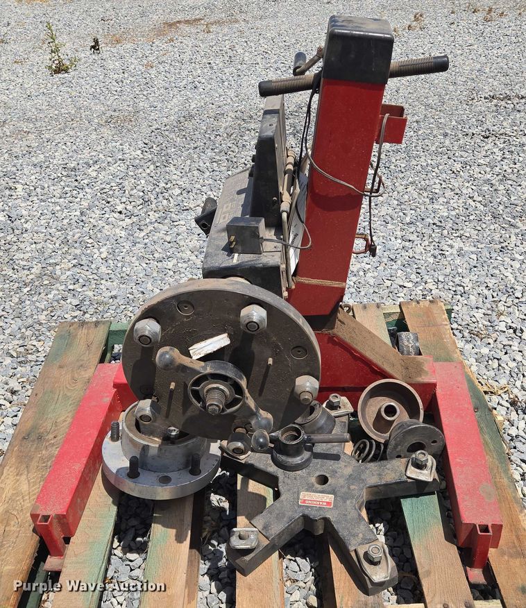 image for item EN8138 Snap On WB400 tire balancer 