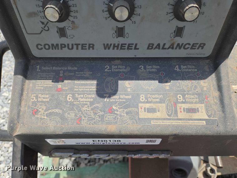 image for item EN8138 Snap On WB400 tire balancer 