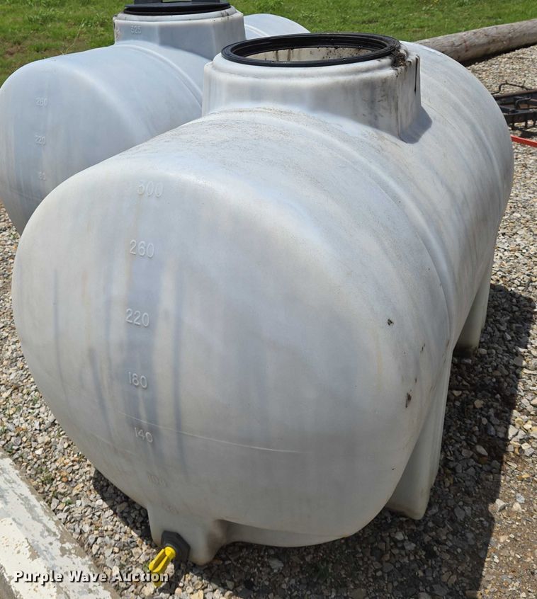 image for item EN8139 (2) waste oil tanks