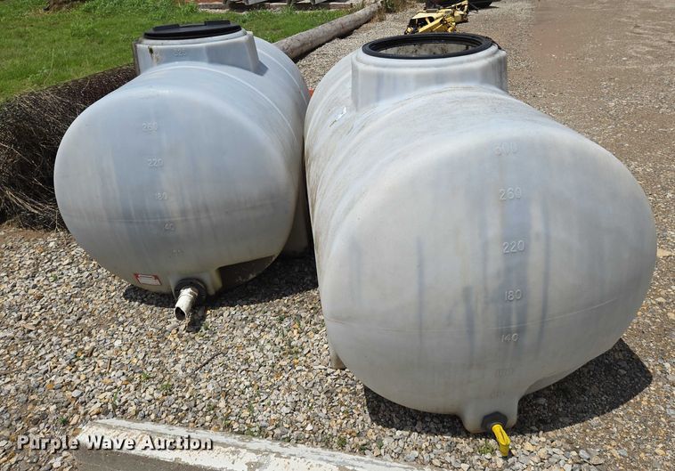 image for item EN8139 (2) waste oil tanks