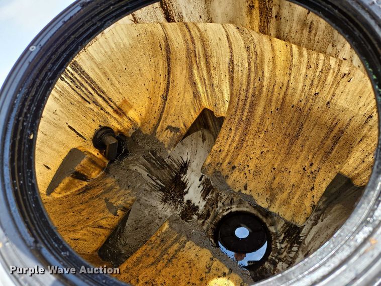 image for item EN8139 (2) waste oil tanks