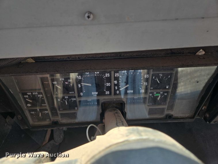 image for item EN8147 2005 Blue Bird school bus