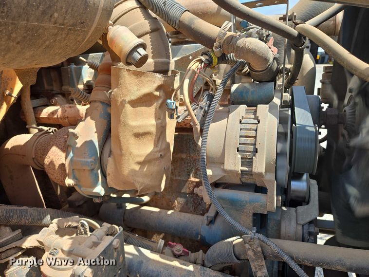 image for item EN8147 2005 Blue Bird school bus