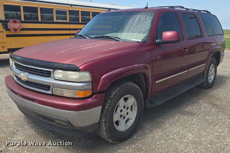 image for item EN8149 2005 Chevrolet Suburban 1500 SUV