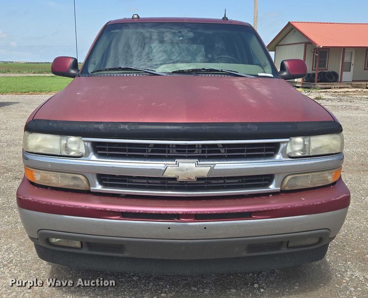 image for item EN8149 2005 Chevrolet Suburban 1500 SUV
