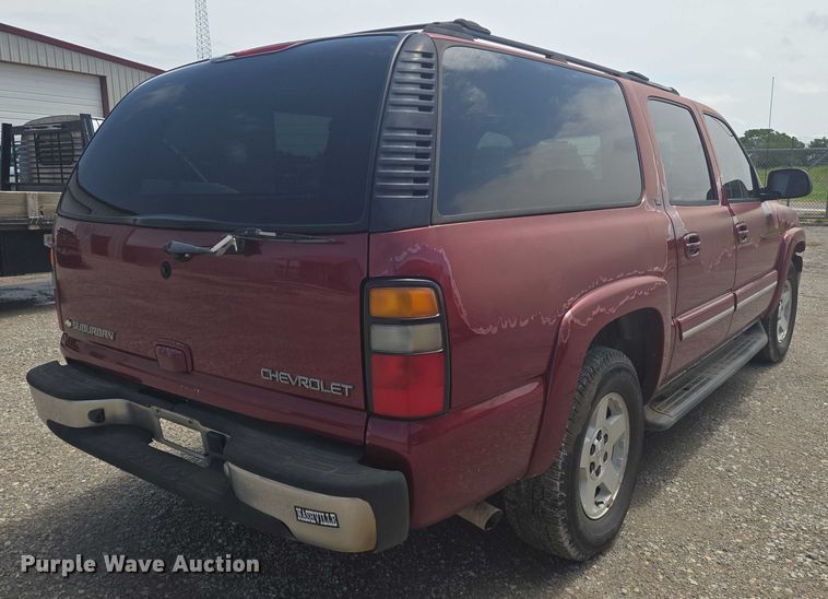 image for item EN8149 2005 Chevrolet Suburban 1500 SUV