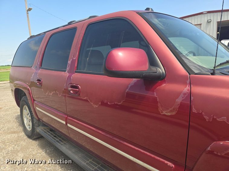 image for item EN8149 2005 Chevrolet Suburban 1500 SUV