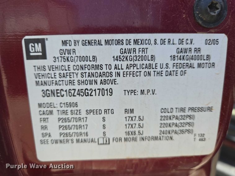 image for item EN8149 2005 Chevrolet Suburban 1500 SUV