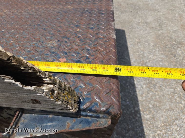 image for item EN8150 1999 Chevrolet Express 3500 dump flatbed pickup truck