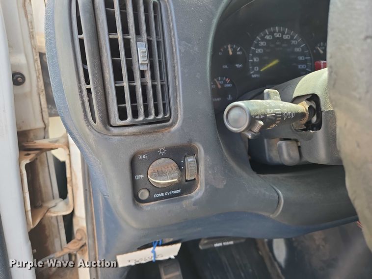 image for item EN8150 1999 Chevrolet Express 3500 dump flatbed pickup truck