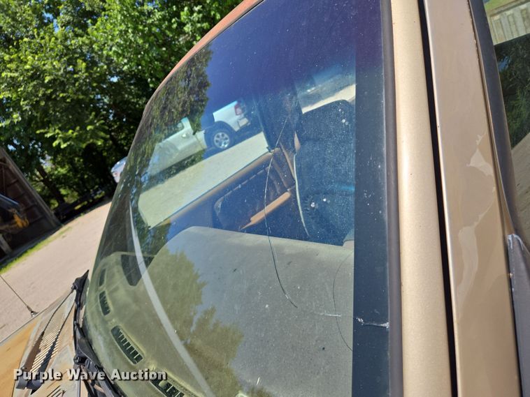 image for item EN8164 1993 Dodge Dakota pickup truck