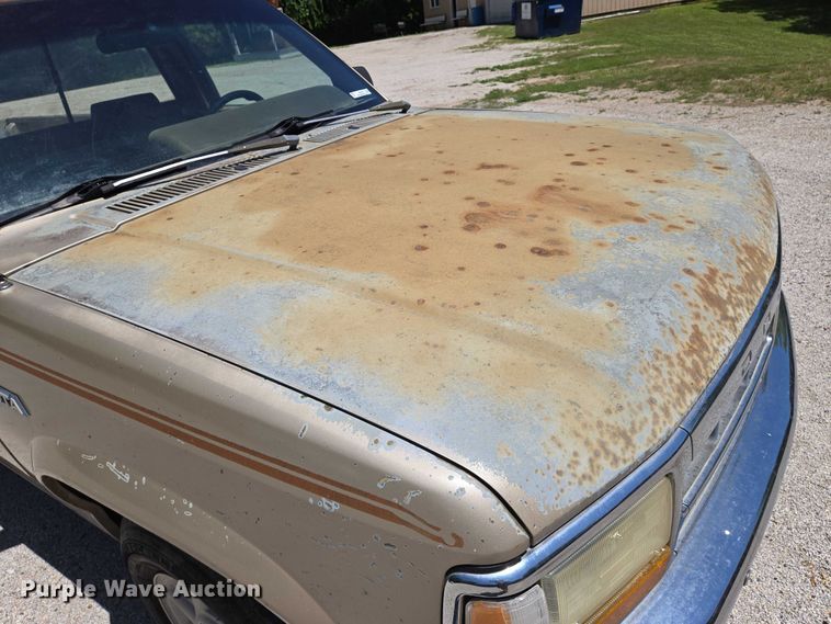 image for item EN8164 1993 Dodge Dakota pickup truck