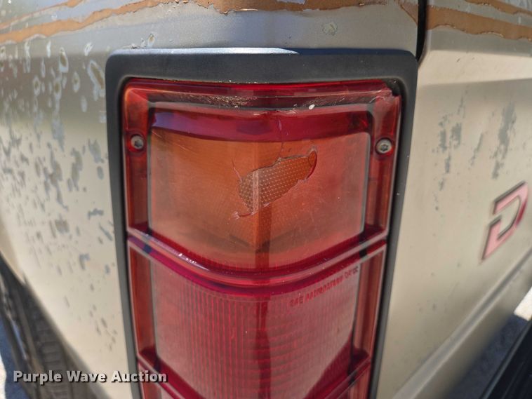 image for item EN8164 1993 Dodge Dakota pickup truck