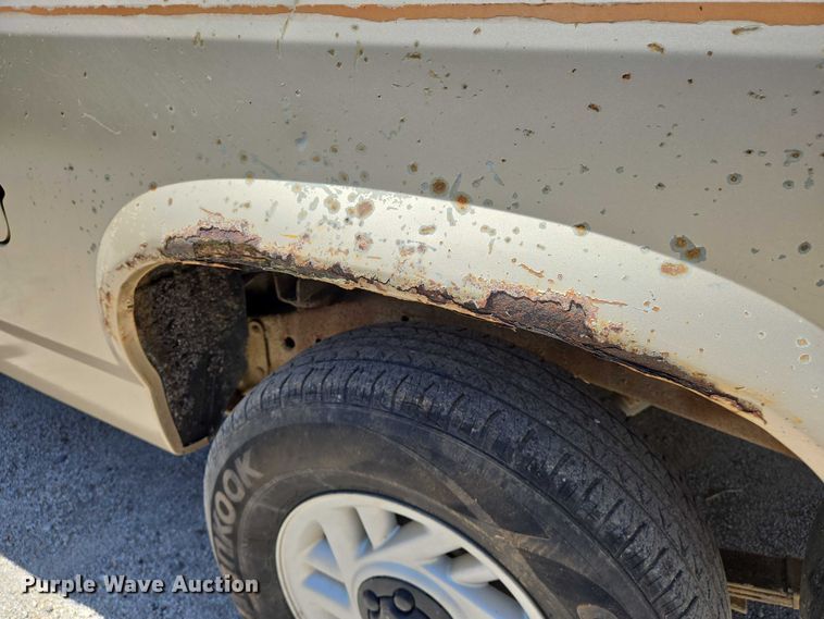 image for item EN8164 1993 Dodge Dakota pickup truck