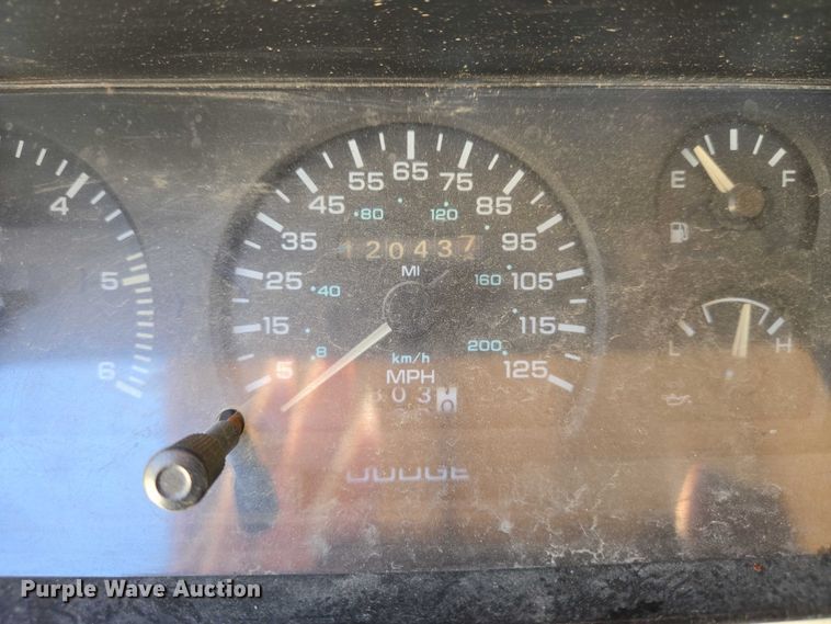 image for item EN8164 1993 Dodge Dakota pickup truck