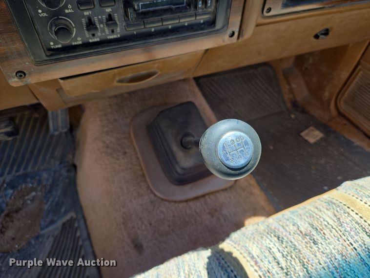 image for item EN8164 1993 Dodge Dakota pickup truck