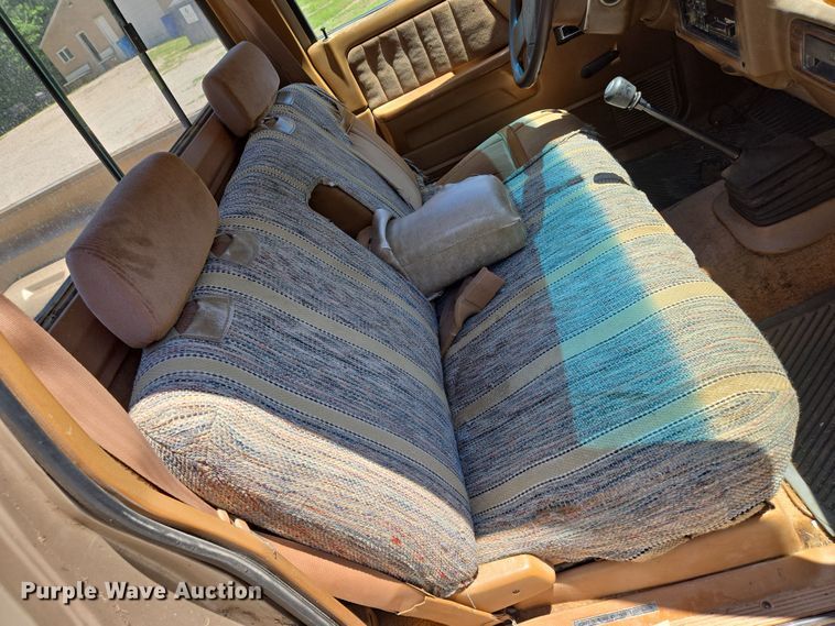 image for item EN8164 1993 Dodge Dakota pickup truck