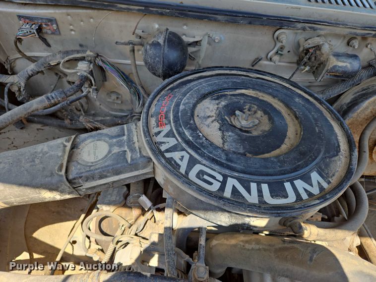 image for item EN8164 1993 Dodge Dakota pickup truck