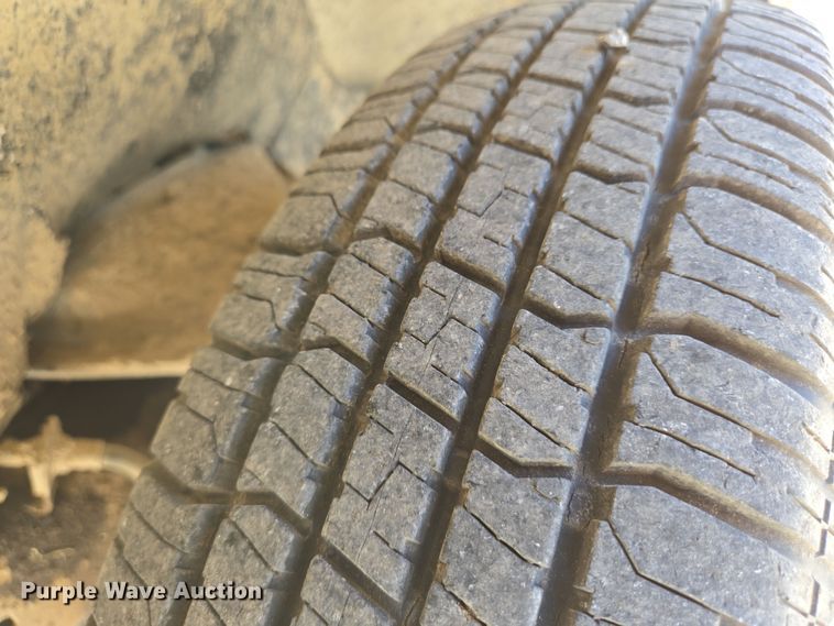 image for item EN8164 1993 Dodge Dakota pickup truck