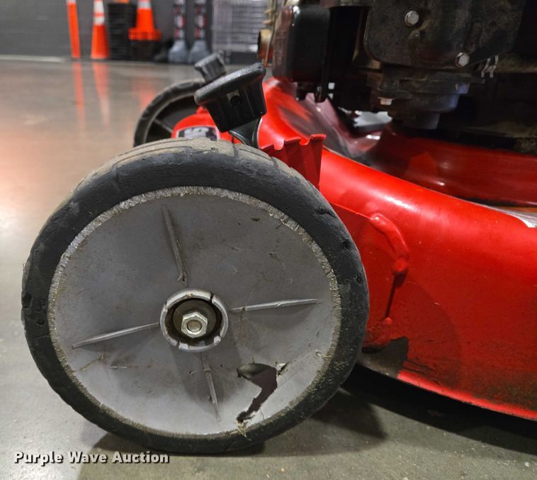 image for item EN8168 2021 Snapper 7800981B push mower