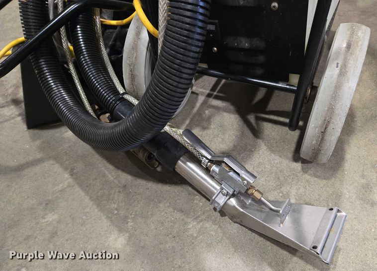 image for item EN8169 Floor cleaning equipment