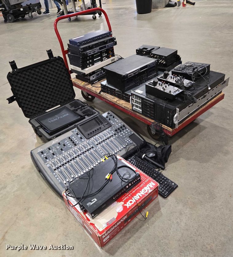 image for item EN8171 Sound equipment