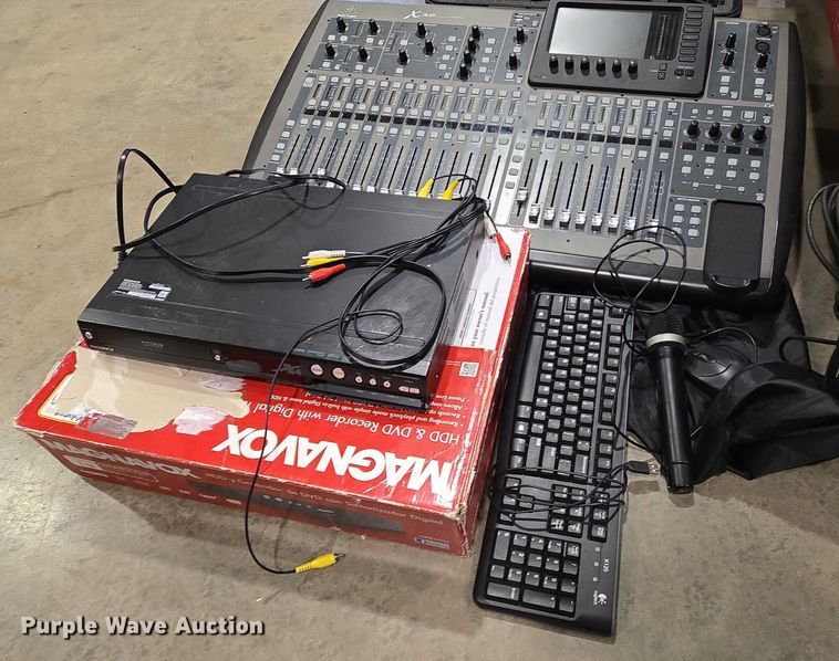 image for item EN8171 Sound equipment