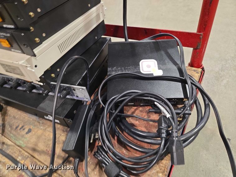 image for item EN8171 Sound equipment