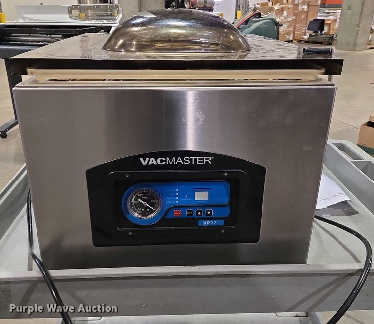 image for item EN8181 2013 Vacmaster XD-020 vacuum pump