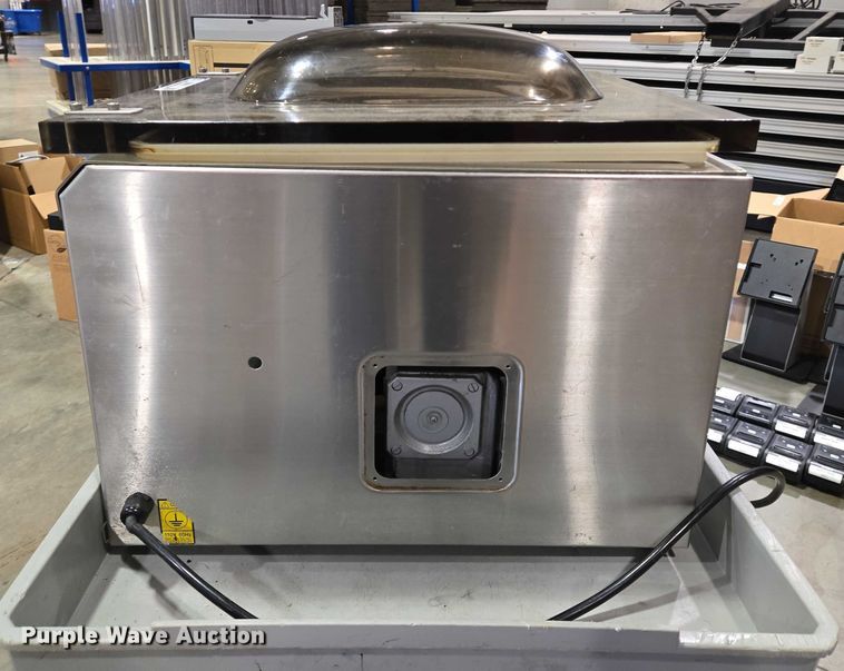 image for item EN8181 2013 Vacmaster XD-020 vacuum pump