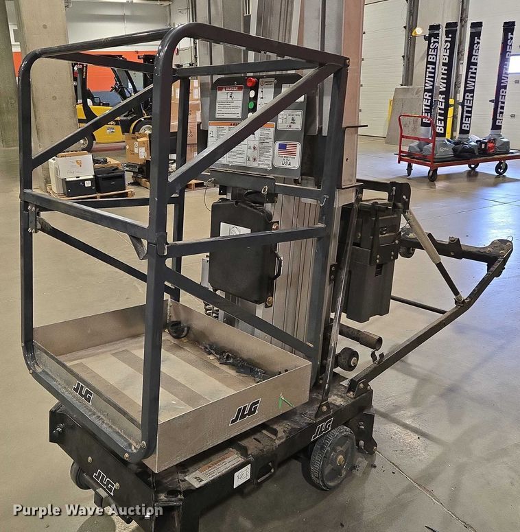 image for item EN8182 JLG 36AM vertical lift