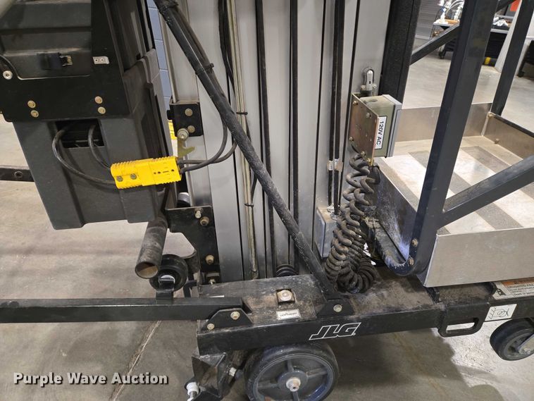 image for item EN8182 JLG 36AM vertical lift