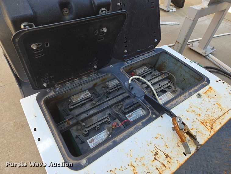 image for item EN8183 Columbia EU4-S-36S utility cart