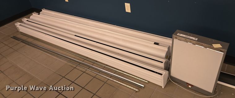 Projector screens in Wichita, KS | Item EN8191 sold | Purple Wave