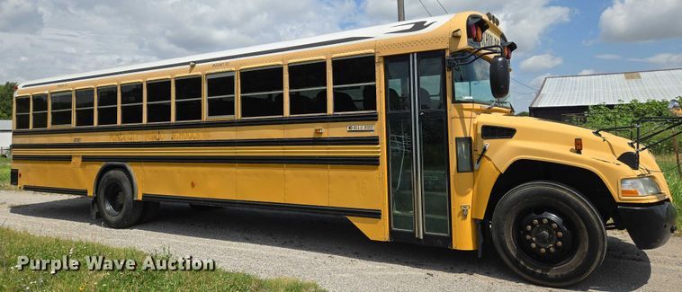 image for item EN8194 2010 Blue Bird Vision school bus