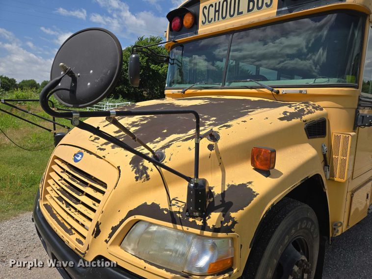 image for item EN8194 2010 Blue Bird Vision school bus