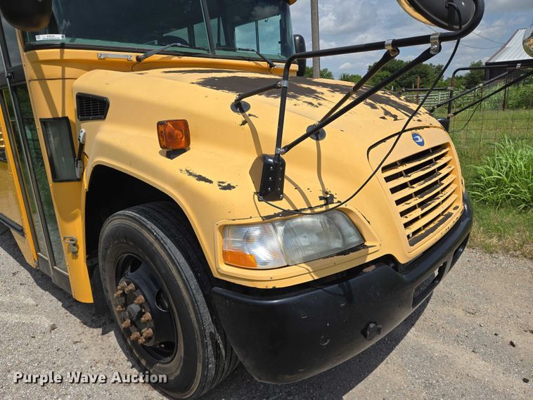 image for item EN8194 2010 Blue Bird Vision school bus