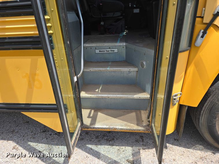 image for item EN8194 2010 Blue Bird Vision school bus