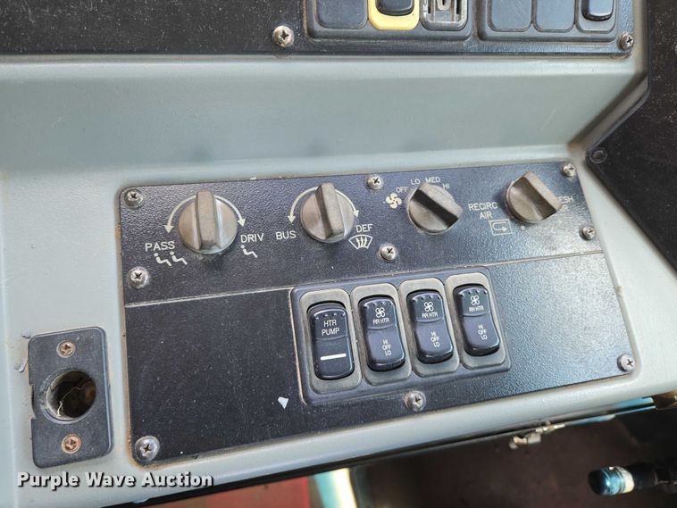 image for item EN8194 2010 Blue Bird Vision school bus