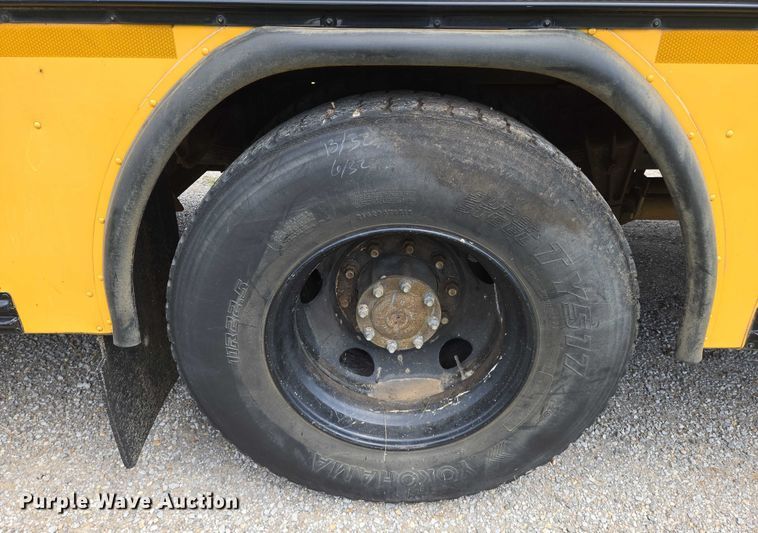 image for item EN8194 2010 Blue Bird Vision school bus