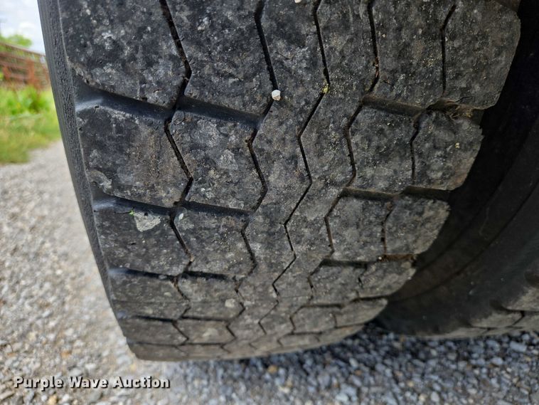 image for item EN8194 2010 Blue Bird Vision school bus