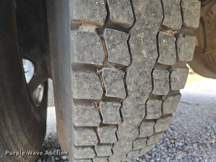 image for item EN8194 2010 Blue Bird Vision school bus