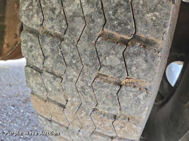 image for item EN8194 2010 Blue Bird Vision school bus