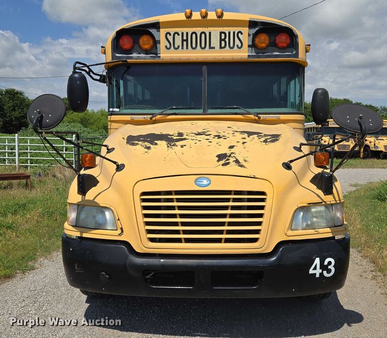 image for item EN8195 2009 Blue Bird Vision school bus