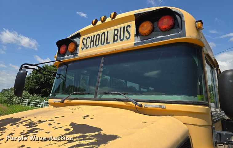 image for item EN8195 2009 Blue Bird Vision school bus